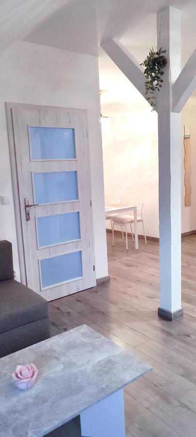 Apartman - Cafe Princ Pod Hradem Wifi, Klima Šternberk Eksteriør bilde