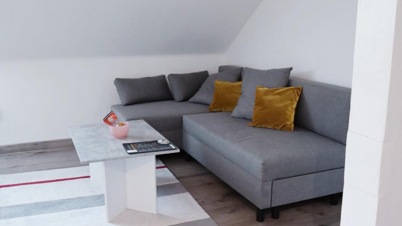 Apartman - Cafe Princ Pod Hradem Wifi, Klima Šternberk Eksteriør bilde